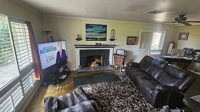 Additional photo 3 of property located at 632 Tam O Shanter