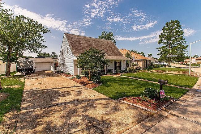 Image of 24 Myrtle Hill Dr