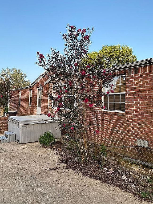 Photo of 650 Potluck Rd, Canton, MS