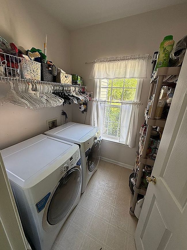 Image of 141 Clinton Crossing Dr