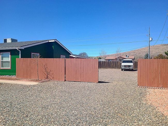 Additional photo 4 of property located at 2840 N Meadowlark Dr