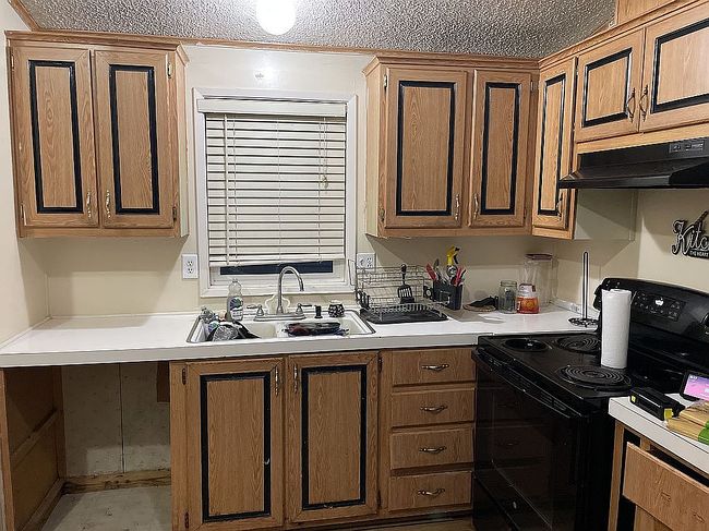 Image of 1737 Curran Ave