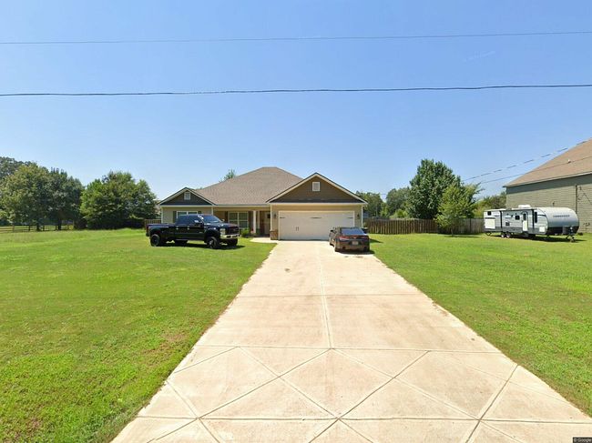 Photo of 16 Isbell Rd, Fort Mitchell, AL