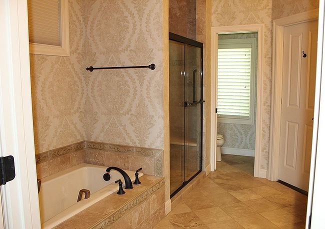 Photo of 15812 Howe St, Overland Park, KS