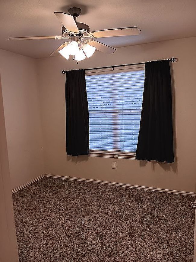 Image of 4608 Lakeshore Dr