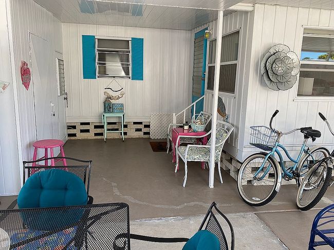 Image of 405 Lake Rd