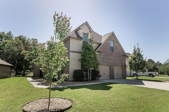 Image of 7368 N Aberdeen Dr