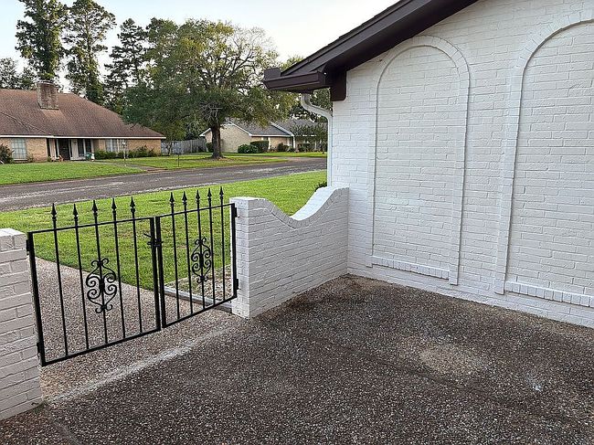 Photo of 2907 Regent St, Kilgore, TX
