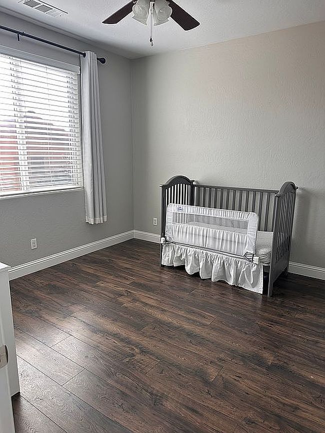Image of 2833 W Connelly Ave