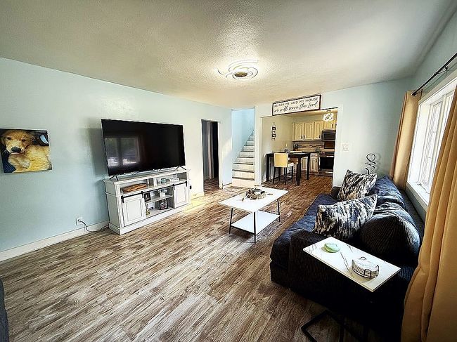 Additional photo 3 of property located at 510 Elm St