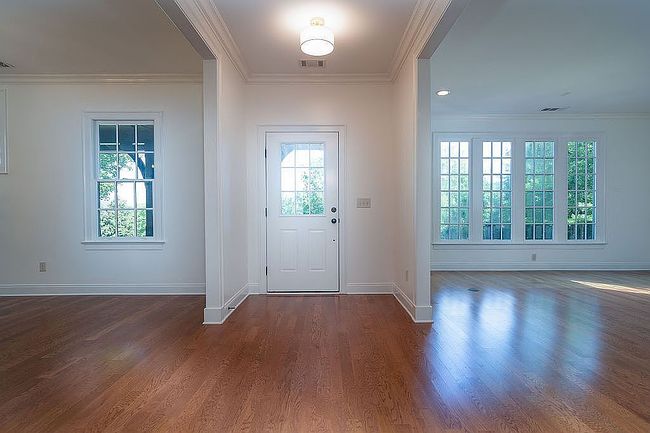 Image of 2193 Ross Ave
