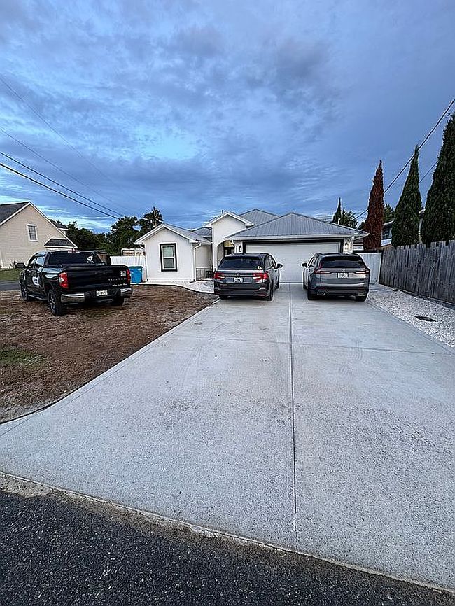 Photo of 22519 Lakeview Dr, Panama City Beach, FL