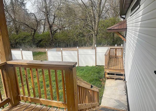Image of 401 Brandon Ave