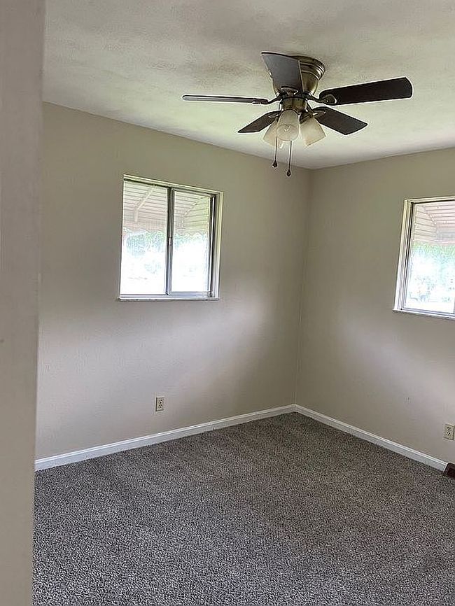 Image of 319 Country Club Dr