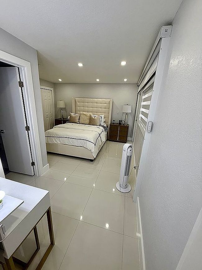 Image of 3535 Nw 4th St
