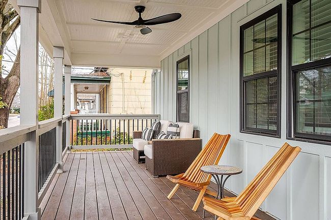 Preview of property located at 1025 Moreland Ave