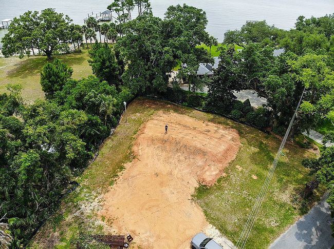 Image of 1055 Harbourview Cir