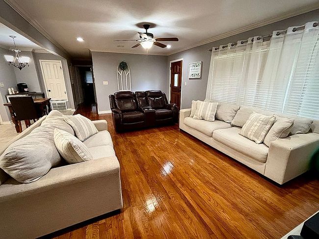 Photo of 115 E Sunset Dr, Brandon, MS