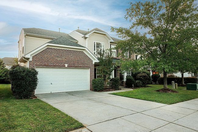 Photo of 1457 Prestbury Rd Nw