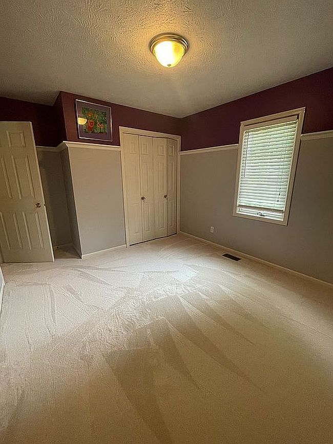 Photo of 51630 Waterford Ln, Granger, IN