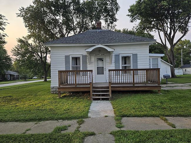 Photo of 1420 14th St, Auburn, NE