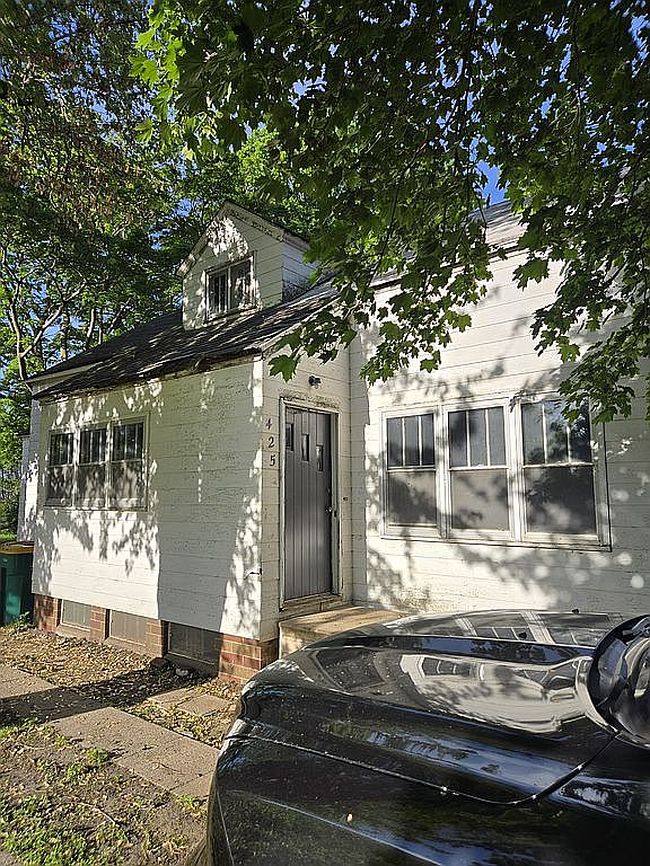 Photo of 425 2nd St, Collins, IA