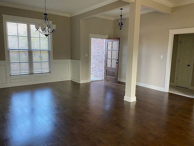 Image of 380 Scarlett Ave