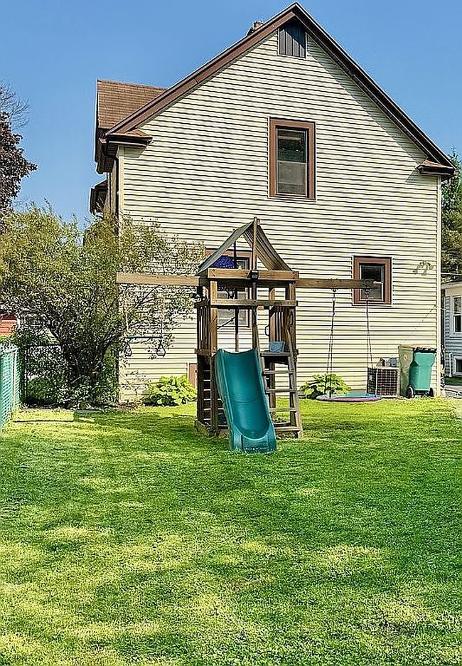 Photo of 88 E Felton St, North Tonawanda, NY
