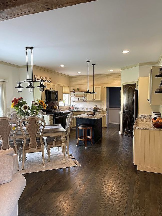 Preview of property located at 4209 Oak St