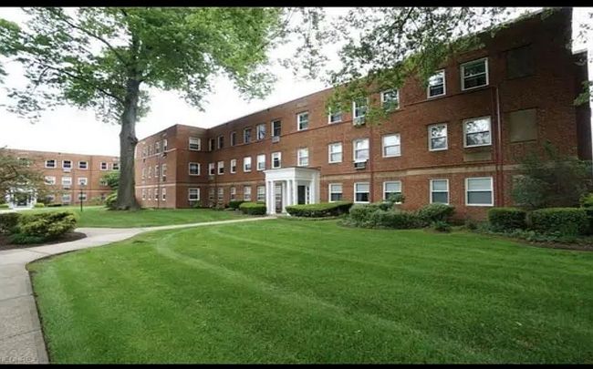 Photo of 13797 Cedar Rd Apt 104, South Euclid, OH