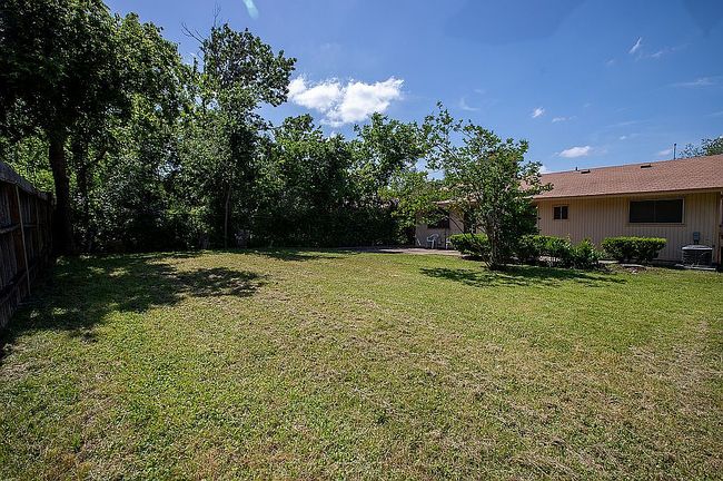 Additional photo 1 of property located at 12115 Old Stage Trl