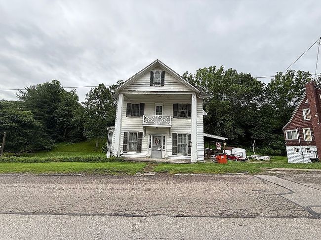 Photo of 117 Union Ave, Pomeroy, OH