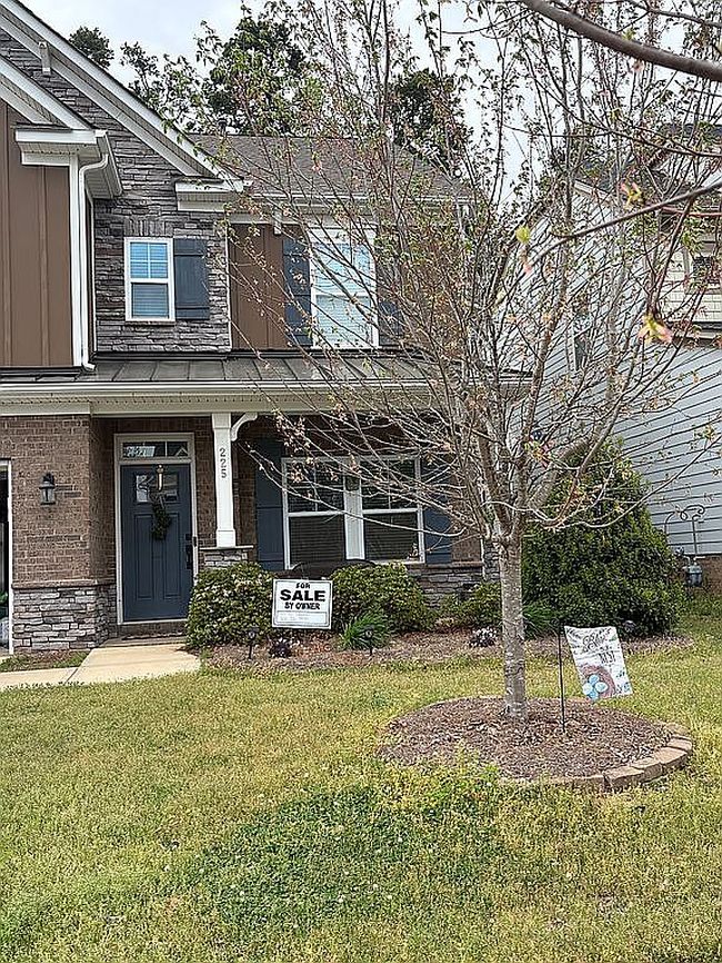 Photo of 225 Blossom Ridge Dr
