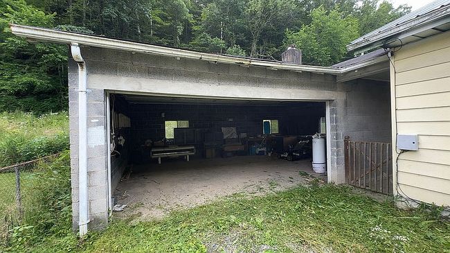 Image of 2371 Pond Creek Rd