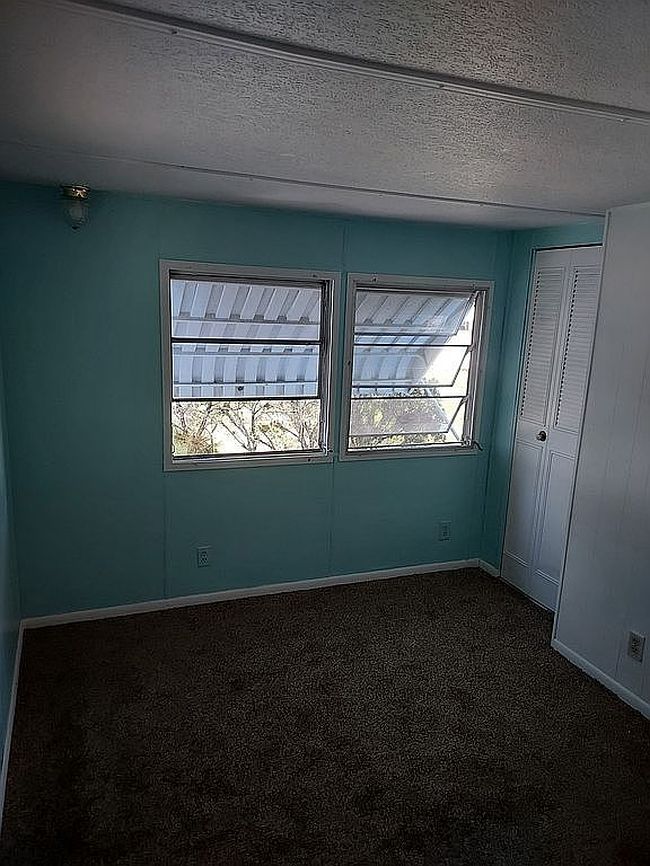 Additional photo 2 of property located at 2012 S Olga Dr Trailer 36