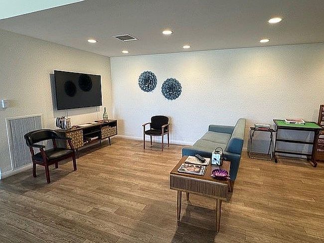Image of 295 Butterfield