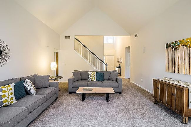 Photo of 385 Town Road Trl, Holland, MI