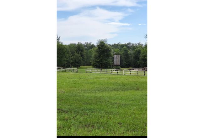 Image of 605 Southwest Ford Lane
