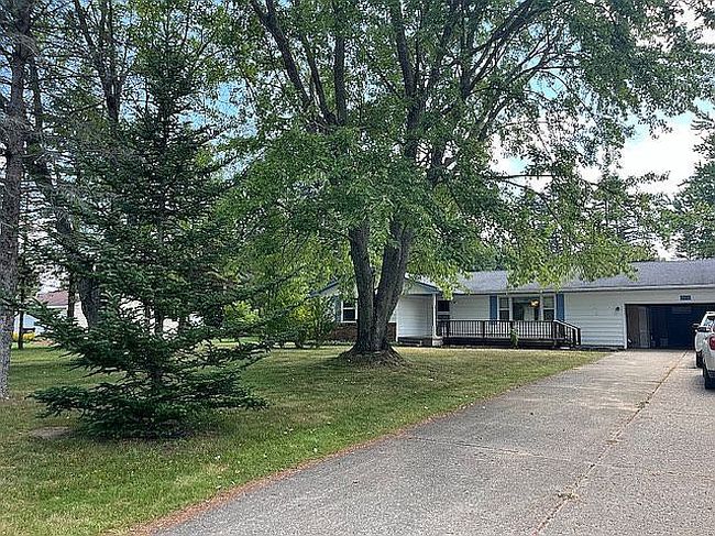 Photo of 4070 Benson Rd, Cadillac, MI