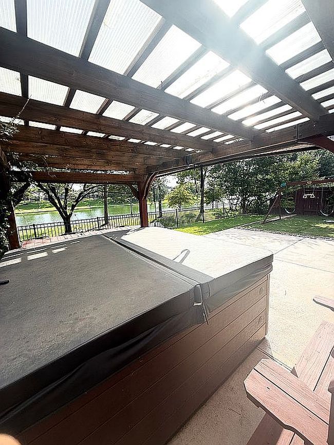 Photo of 18751 Fairmont Springs Ct, Cypress, TX