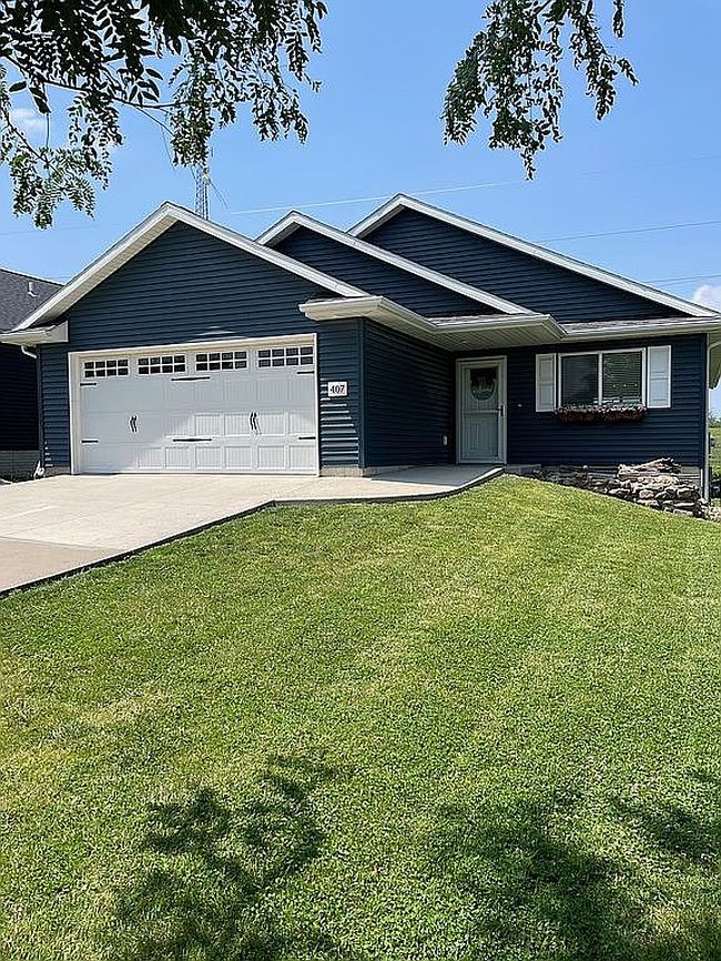 Photo of 407 Moose Dr Nw, Cedar Rapids, IA