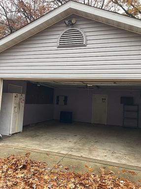 Additional photo 4 of property located at 2725 Spruce Hill Dr