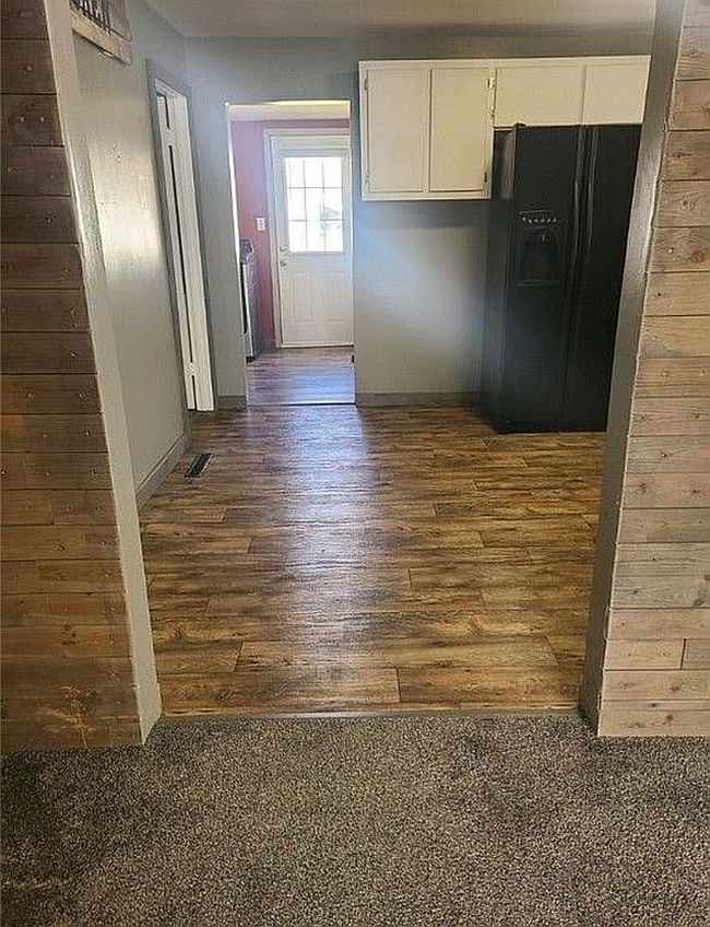 Image of 1668 W Center St