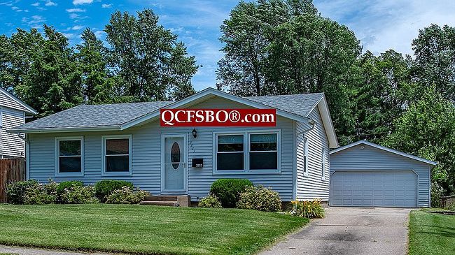 3223 Fairhaven Rd, Davenport, IA