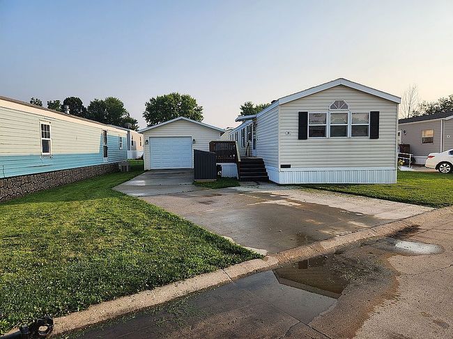 Photo of 843 W 190th St Unit 59, Ames, IA