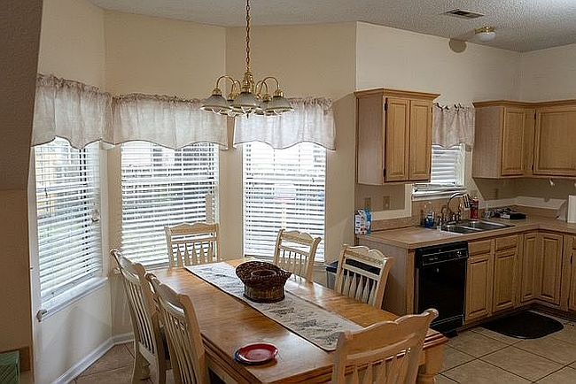 Photo of 1941 Oak Tree Ln, Mount Pleasant, SC