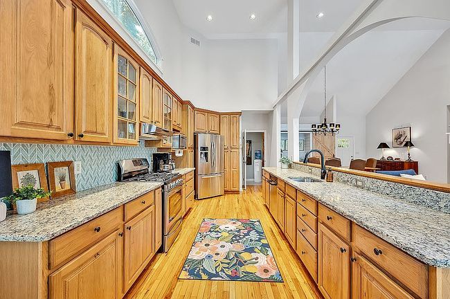 Image of 7 Old Farm Rd