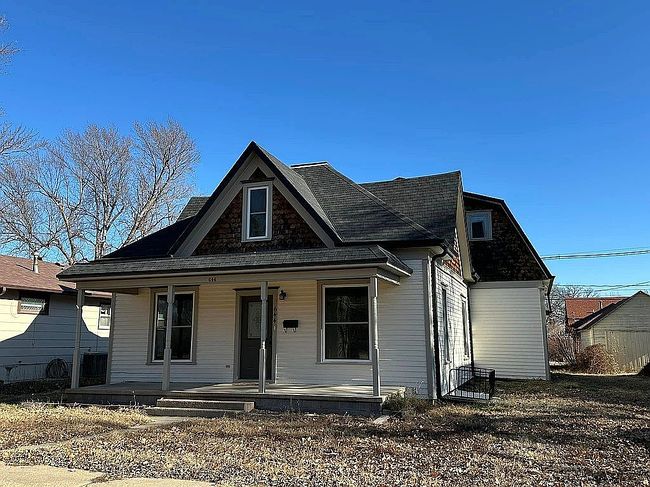 Preview of property located at 644 N Central Ave
