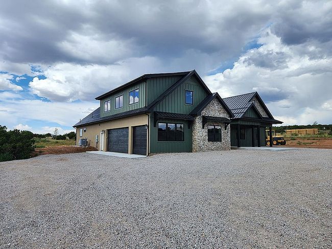 Additional photo 1 of property located at 10 Valley Ridge Ct #5