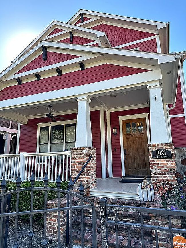 Photo of 1021 Allston St, Houston, TX